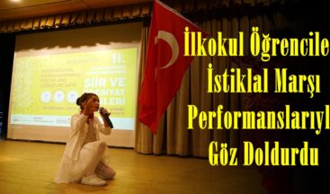 İlkokul Öğrencileri İstiklal Marşı Performanslarıyla Göz Doldurdu!