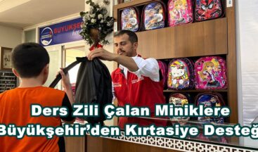 Ders Zili Çalan Miniklere Büyükşehir’den Kırtasiye Desteği.