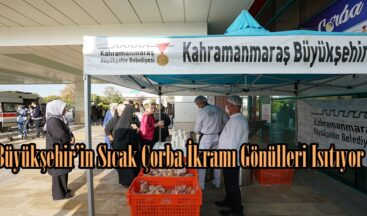Büyükşehir’in Sıcak Çorba İkramı Gönülleri Isıtıyor.