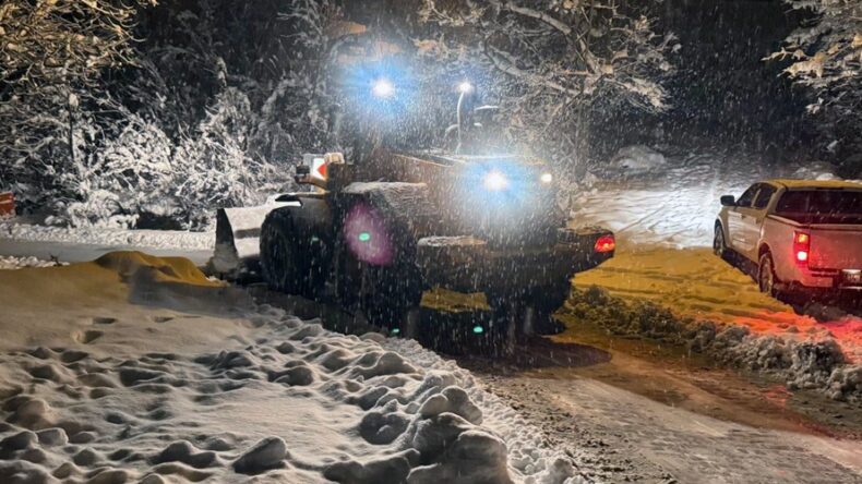 Büyükşehir Ekipleri Tüm İlçelerde Sabaha Kadar Mesaideydi.