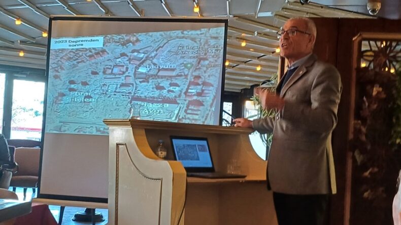 Kahramanmaraş Eğitim Vakfı Geleneksel Kuşluk Yemeğinde Şehitleri andı.