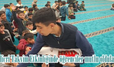 Hicri Takvim Etkinliğinde öğrenciler mutlu oldular.
