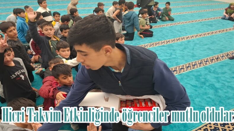 Hicri Takvim Etkinliğinde öğrenciler mutlu oldular.