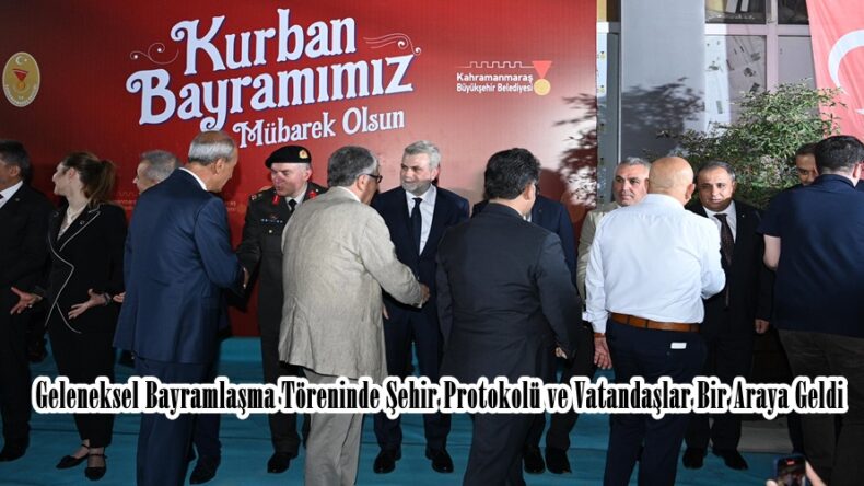 Geleneksel Bayramlaşma Töreninde Şehir Protokolü ve Vatandaşlar Bir Araya Geldi.