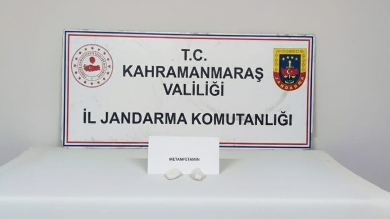 Jandarma, uyuşturucuyla mücadeleye devam ediyor.