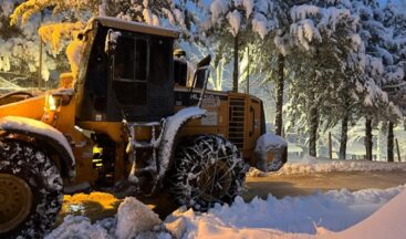 Büyükşehir’den Karla Mücadelede Gece Mesaisi.