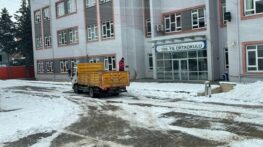 Büyükşehir’den Okul Çevrelerinde Yoğun Kış Mesaisi.