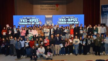 Büyükşehir’in YKS Kampında Türkçe’nin Şifreleri Paylaşıldı.