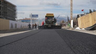 Büyükşehir’den Ali Sezal Bulvarı’na Asfalt.