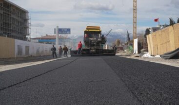 Büyükşehir’den Ali Sezal Bulvarı’na Asfalt.