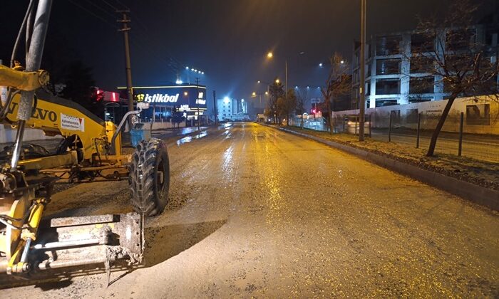 Büyükşehir’den Yollara Anında Müdahale.