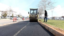 Mahalle Mahalle Onarım: Yollar Sıcak Asfaltla Yenileniyor.