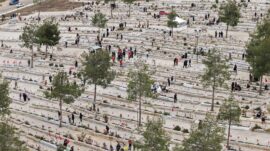 Asrın Felaketinin Üçüncü Yılında Deprem Şehitliğinde Vefa Nöbeti.