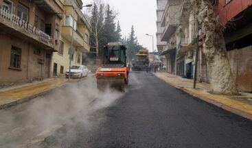 Yollar Tek Tek Yenileniyor.