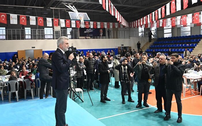Büyükşehir’in Gönül Sofrası Türkoğlu’nda Kuruldu.
