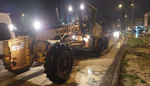 Büyükşehir’den Sağanak Yağışa Karşı Yoğun Mesai.