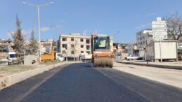 Büyükşehir, Altyapı Sonrası Yol Yenilemelerini Durmaksızın Sürdürüyor.