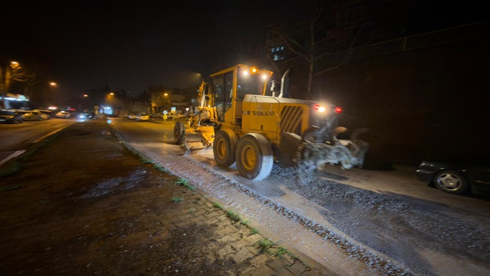 Yağışların Arterlerde Oluşturduğu Tahribatlar Hızla Gideriliyor.