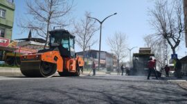 Şehirde Asfalt Mesaisi Sürüyor.