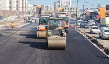 Doğukent Yolunda Yenileme Çalışmalarına Başlandı.