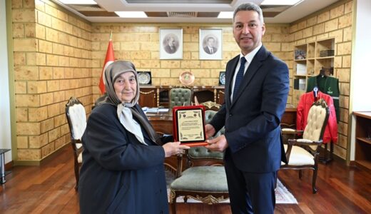 Hayırsever Ayranpınar Ailesinden KSÜ Sağlık Uygulama ve Araştırma Hastanesi’ne Destek.