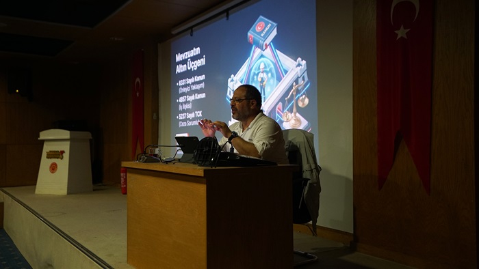 İtfaiye Personeline Kapsamlı İş Güvenliği Eğitimi.