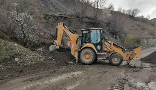 Onikişubat Belediyesi’nden 11 kırsal mahallede ulaşım yatırımı seferberliği.