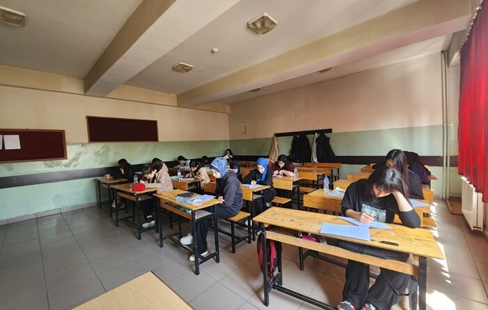 EŞİK PROJESİ’NDE OKUDUĞUNU ANLAMA YARIŞMASININ OKUL FİNALLERİ TAMAMLANDI.
