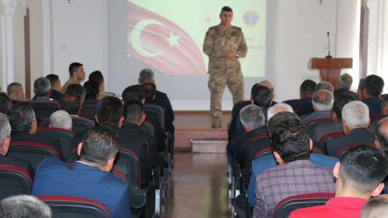 Jandarma, Eğitim ve Bilgilendirmelerine devam ediyor.
