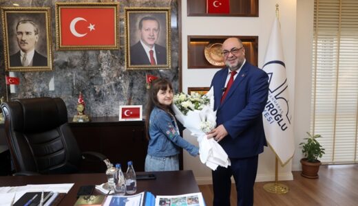 DULKADİROĞLU BELEDİYESİ’NDE BAŞKANLIK MAKAMI ECRİN NİSANUR AŞGAN’A EMANET EDİLDİ.