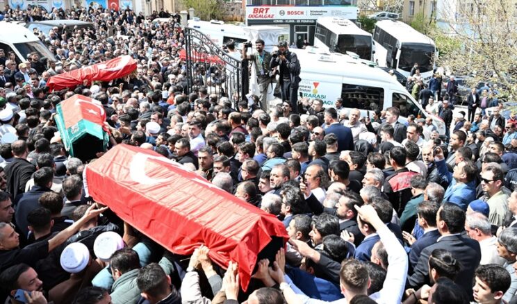 Kahramanmaraş’ta Hayatını Kaybeden Öğrenciler Son Yolculuğuna Uğurlandı.