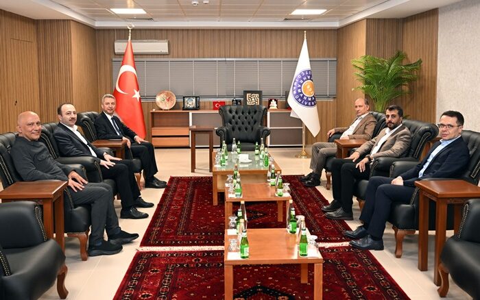 Tarım ve Orman Bakan Yardımcısı Abdulkadir Polat’tan Rektör Okumuş’a Hayırlı Olsun Ziyareti.