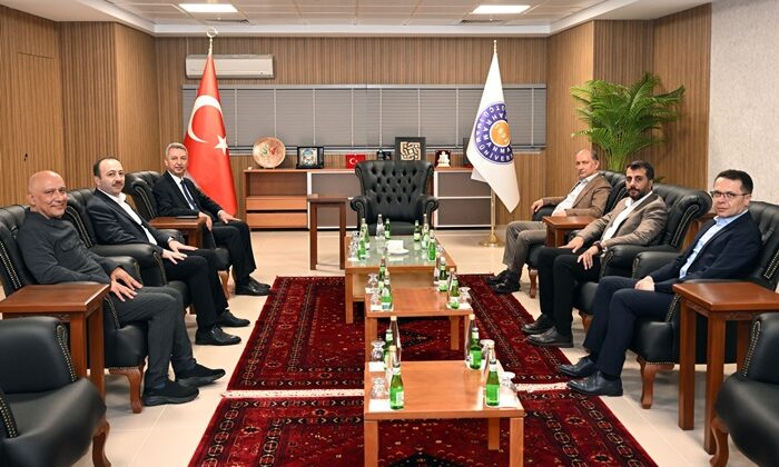 Tarım ve Orman Bakan Yardımcısı Abdulkadir Polat’tan Rektör Okumuş’a Hayırlı Olsun Ziyareti.