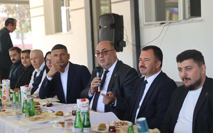 BAŞKAN AKPINAR, 89. MAHALLE TOPLANTISINDA KÜPELİKIZ MAHALLESİ SAKİNLERİYLE BULUŞTU.