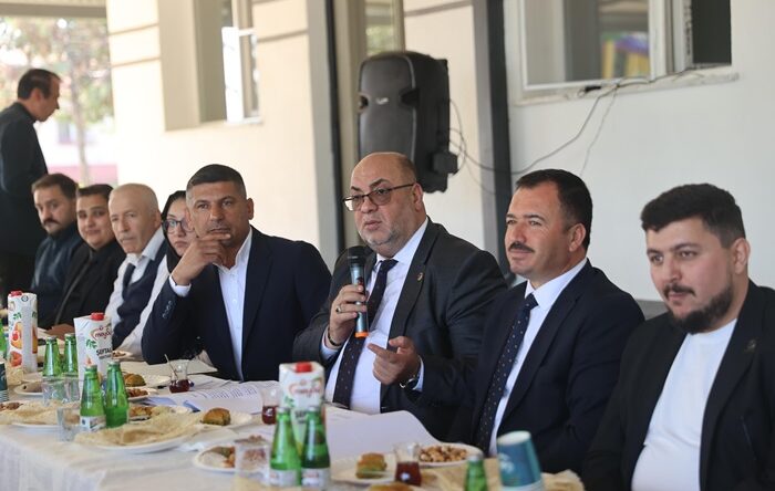 BAŞKAN AKPINAR, 89. MAHALLE TOPLANTISINDA KÜPELİKIZ MAHALLESİ SAKİNLERİYLE BULUŞTU.