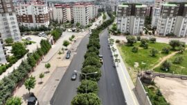 Büyükşehir, Ahır Dağı Caddesi’nde Asfalt Mesaisini Sürdürüyor.
