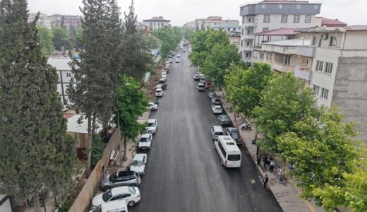 Büyükşehir, Cahit Zarifoğlu Caddesi’nin Asfaltını Baştan Uca Yeniledi.