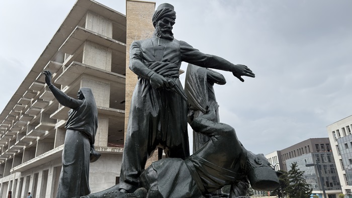 Kıbrıs Meydanı’ndaki Anıt Yeniden Ait Olduğu Yerde.