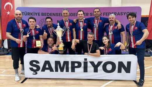 Büyükşehir’in Oturarak Voleybol Takımı Süper Lig’de Namağlup Şampiyon.