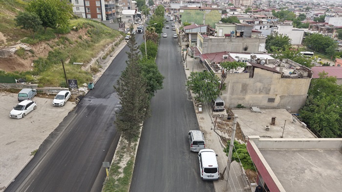 Büyükşehir, Dulkadiroğlu Şeyh Şamil Caddesi’nin Asfaltını Yeniledi.