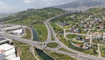 Sümbüllü Caddesi Çift Yönlü Olarak Trafiğe Kapatıldı!.