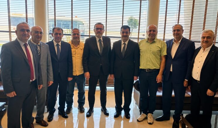Akdeniz Kahramanmaraş Dernekler Federasyonundan Mahir Ünal’a karşılama!