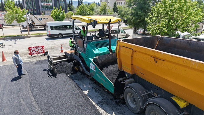Dulkadiroğlu’nda Sokak Sokak Cadde Cadde Asfalt Çalışması Başladı.
