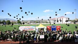 Pazarcık Meslek Yüksekokulu’nda Mezuniyet Heyecanı.