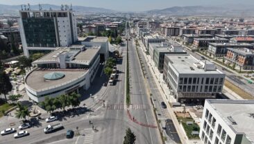 Sürücülerin Dikkatine! Azerbaycan Bulvarı’nda Altyapı Çalışması Başladı.