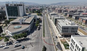 Sürücülerin Dikkatine! Azerbaycan Bulvarı’nda Altyapı Çalışması Başladı.
