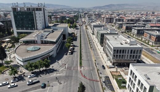 Sürücülerin Dikkatine! Azerbaycan Bulvarı’nda Altyapı Çalışması Başladı.