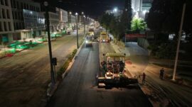 Büyükşehir’den Azerbaycan Bulvarı’nda Gece Asfalt Mesaisi.