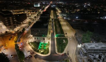 Büyükşehir Asfalt Mesaisini Gece Gündüz Sürdürüyor.