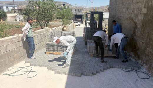 Büyükşehir’den Pazarcık Ufacıklı’ya 6 Bin Metrekarelik Kilit Parke.